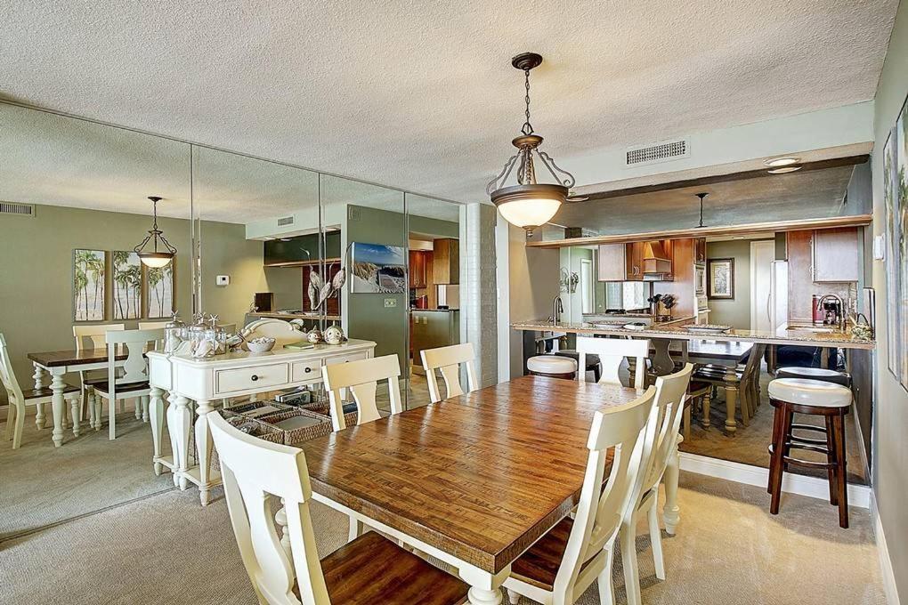 Sunrises And Ocean Views In This 2 Bedroom 2 Bath Порт-Аранзас Экстерьер фото