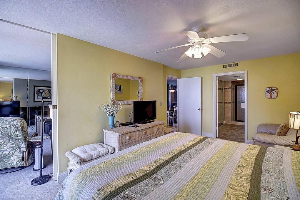 Sunrises And Ocean Views In This 2 Bedroom 2 Bath Порт-Аранзас Экстерьер фото